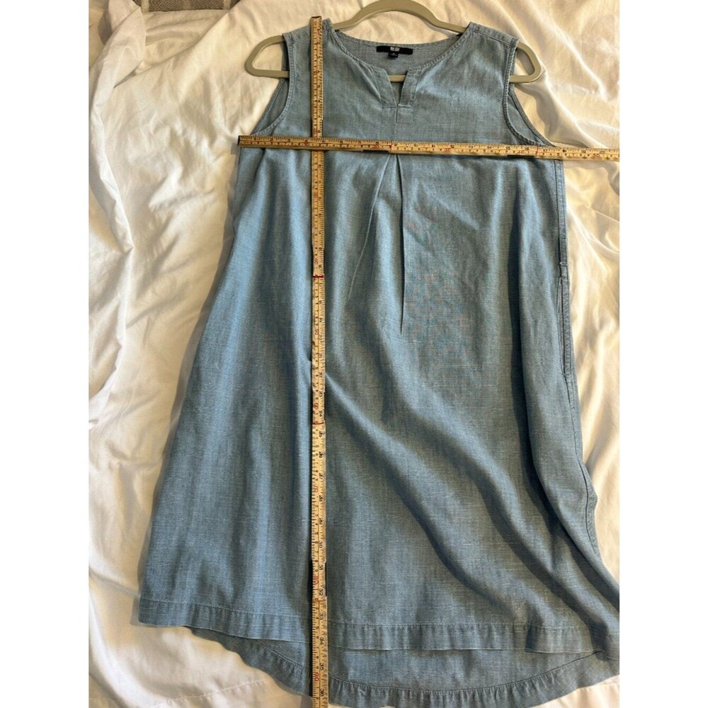 Uniqlo Chambray Shift Dress Women M Light Blue Sleeveless Cotton Casual Pockets - Picture 6 of 6